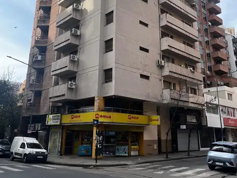 Dámaso Larrañaga 100