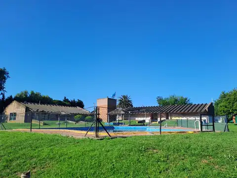 VENTA CASA PARRILLA AMUEBLADA  COUNTRY RODA DUEÑO FINANCIA CON EL 50% DE ANTICIPO HASTA 12 CUOTAS