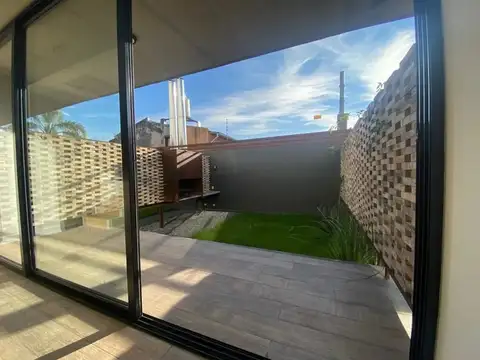 Hipólito Bouchard 1700