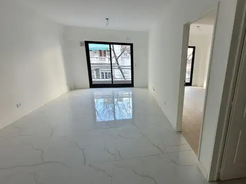 ECUADOR 500, Piso 2