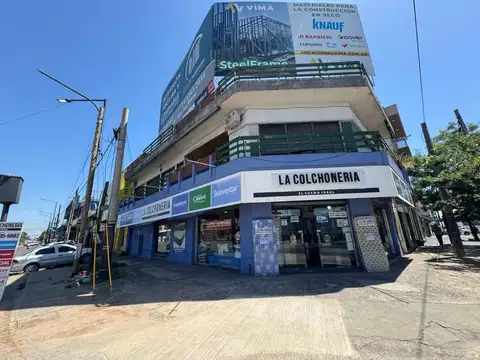 ALQUILER LOCAL EN ESQUINA SOBRE RUTA 8 