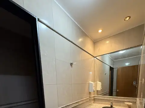 Belgrano 100, Piso 1