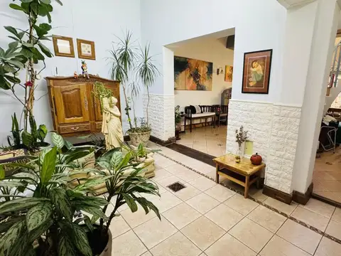 Depto Tipo Casa 12 ambientes con 5 baños
