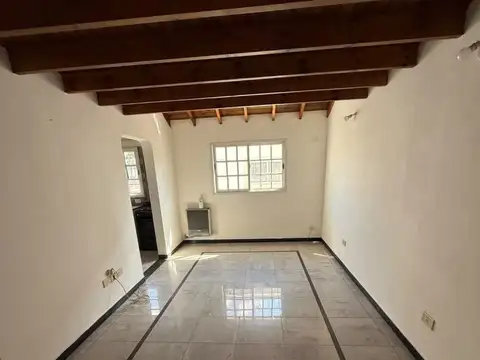 2 ambientes IMPECABLE en una excelente ubicación de Ramos Mejia