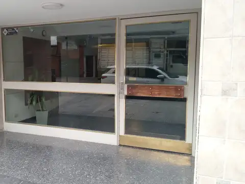 Remedios 2800, Piso 9