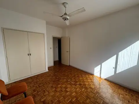 Departamento en Alquiler en Recoleta, $ 850.000