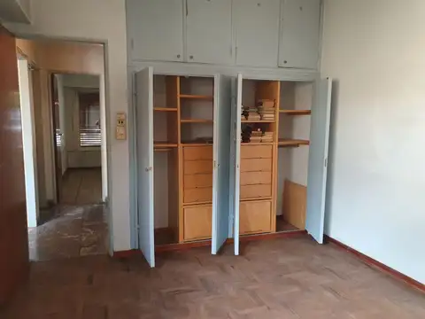 VENTA CASA AMERICANA 3 AMB. TODO P.BAJA HAEDO NORTE