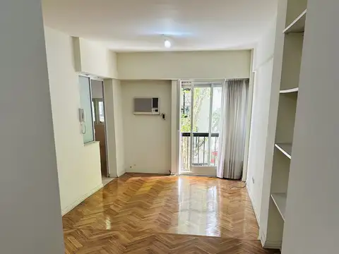 Palermo Nuevo, Oro al 2700,1 Amb frente 30 m2, Bcón Fcés,coc indep, Bño c/ bañera.