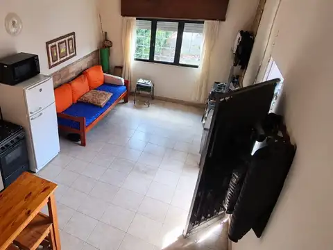 Depto Tipo Casa 4 ambientes con 2 baños