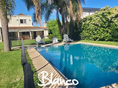 Casa en Alquiler Temporal de 4 dormitorios