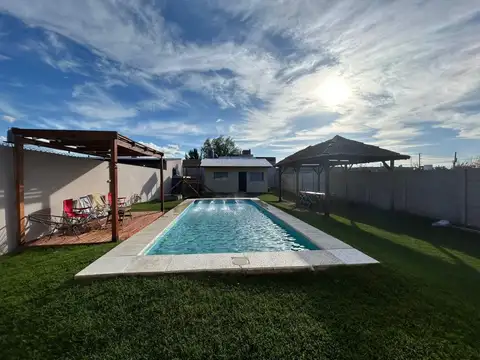 Casa con Pileta, IDEAL QUINTA DE DESCANSO Y EVENTOS