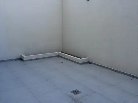 Departamento dos ambientes con patio a estrenar en Venta en Mataderos