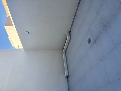 José León Suárez 1200