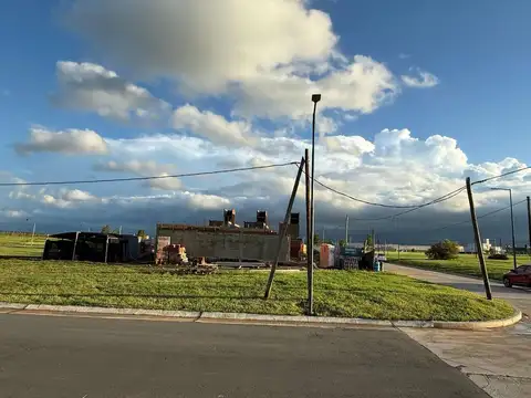 LOTE EN VENTA - DOCTA Lote 001 - Mza 166