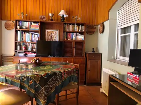 Departamento en Venta 4 Dormitorios Caseros 740