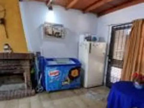 Casa + Lote Ubicado en calle 73 n°850, Mar Del Tuyu (140315)