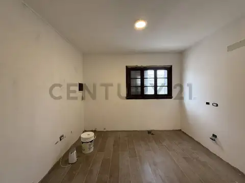 Calle 67 e/ 118 y 119 | 2 dormitorios reciclado a nuevo 82 mts Ph Al Frente