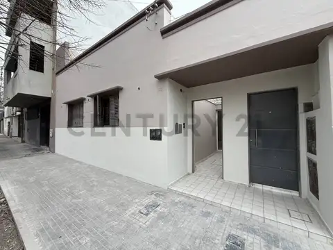 Calle 67 e/ 118 y 119 | 2 dormitorios reciclado a nuevo 82 mts Ph Al Frente