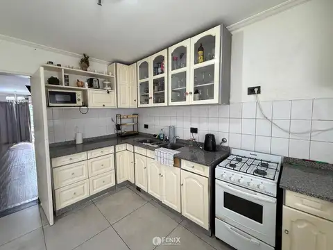 CF1275 - TRIPLEX EN VENTA - AV. CENTENARIO Y CORRIENTES