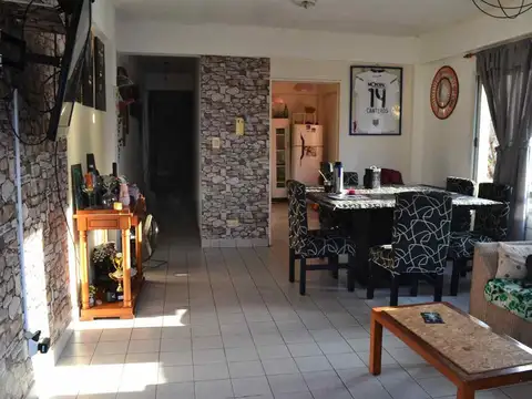 Venta Departamento 5 amb. con 2 baños y Balcon