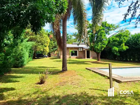 Venta Casa 1 dormitorio amplio jardín con piscina Pueblo Esther Santa Fe