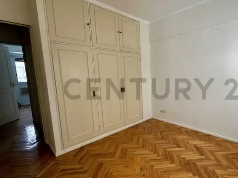 VENTA DEPARTAMENTO 4 AMBIENTES CON DEPENDENCIA EN RECOLETA EXCELENTE UBICACION