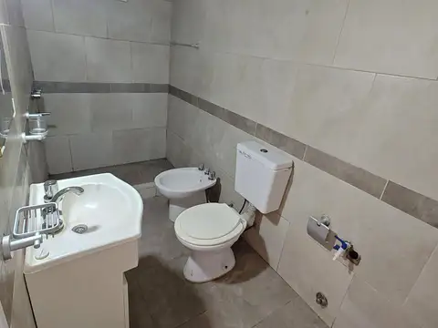 Departamento en Alquiler en Gregorio De Laferrere, $ 280.000