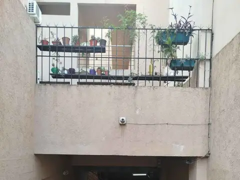 Cochera con Baulera en Venta