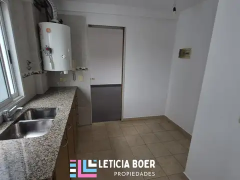Departamento en Alquiler en Villa Ballester, $ 650.000