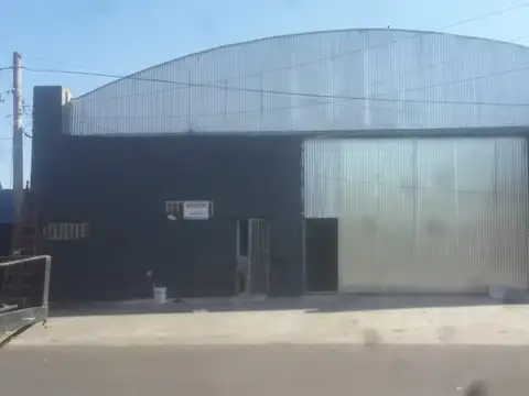 Galpón en Venta en Triángulo Y Moderno, Rosario