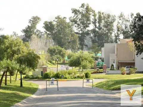 Terreno en Venta 25  mts Fondo