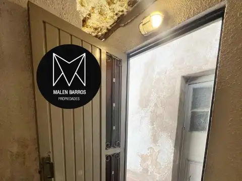 Depto Tipo Casa 2 ambientes con 1 baño