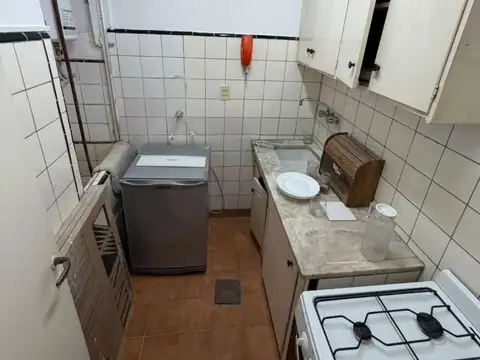 Boulevard Maritimo 1943 , Piso 6