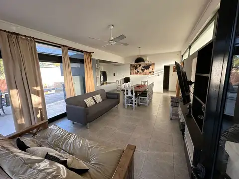 SE VENDE COMPLEJO CON DOS CASAS QUINTAS