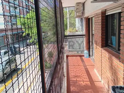 Venta 4 ambientes  APTO CREDITO con cochera fija en Villa Urquiza