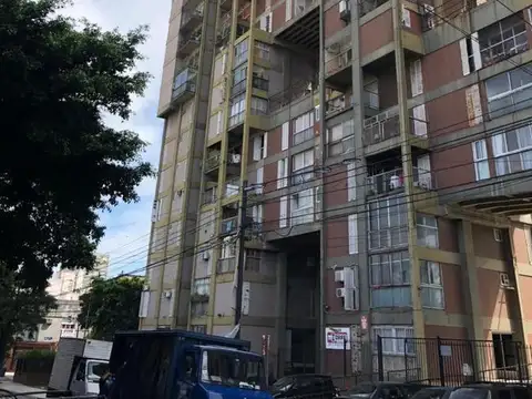 Salcedo 2900. Entre La Rioja y Dean Funes