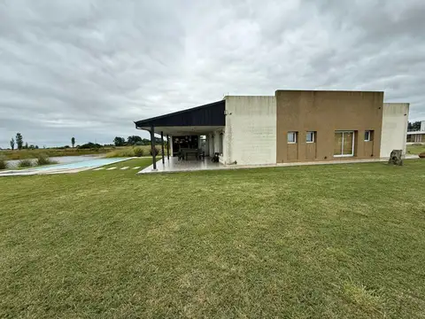 Casa en Alquiler de 3 dormitorios