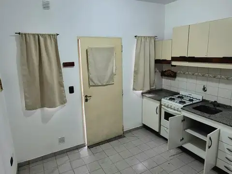 Alvear 3200, Piso 1