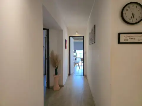 Oficina 6 ambientes con 1 baño