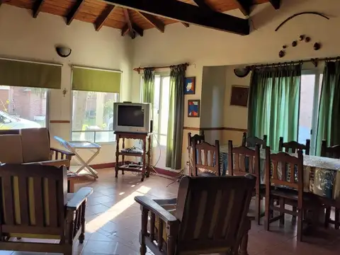 Casa en Venta con 1 cochera