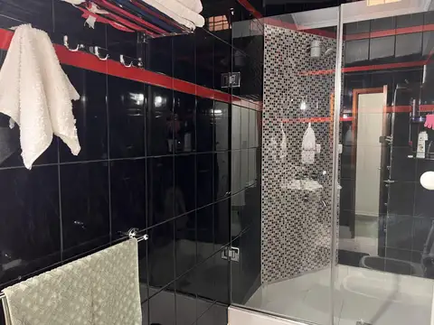 Venta Casa 3 dormitorios mas galpón - Las Delicias
