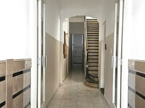 Juan B Alberdi al 1300