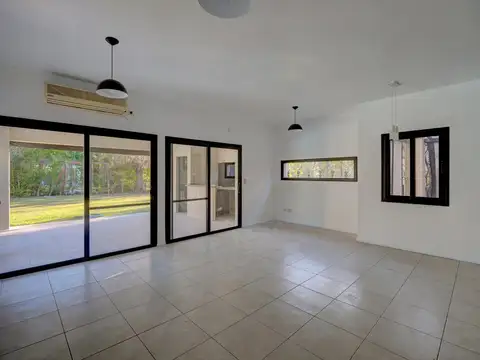 CASA EL ALQUILER EN SAUCES DE 3 DORMITORIOS, ESCRITORIO Y PLAYROOM