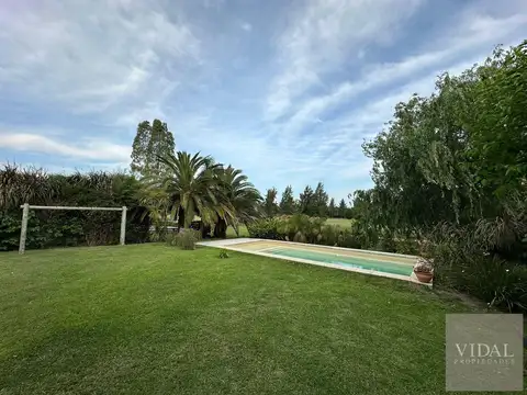 Casa 6 ambientes con 3 baños