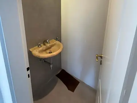 Casa en Alquiler al Este