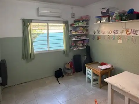 Casa 11 ambientes con 3 baños