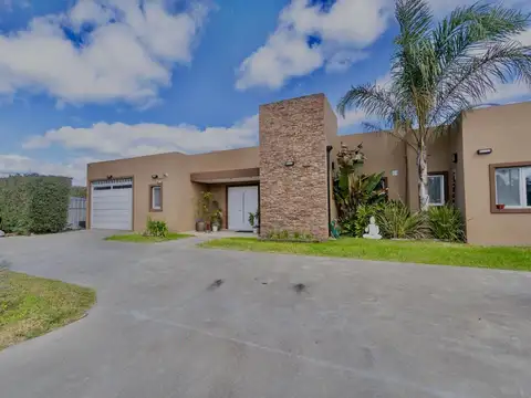 Casa en Venta en Area60, La Victoria