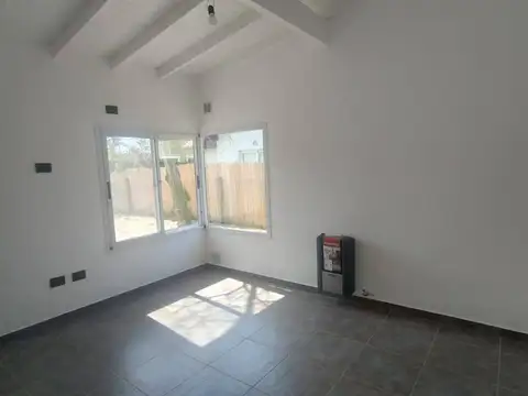 Depto Tipo Casa en Venta 8 años