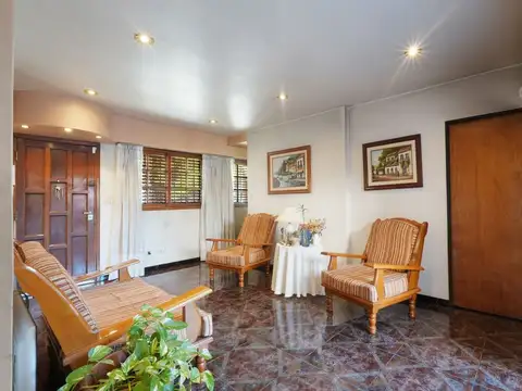 CASA EN AVELLANEDA