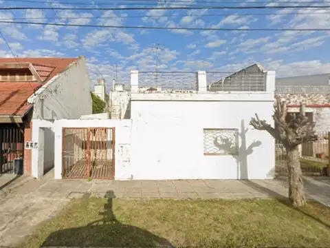 PH 2 Ambientes en Venta Haedo Norte a Refaccionar PB Frente